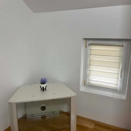 Apartamento Adi *