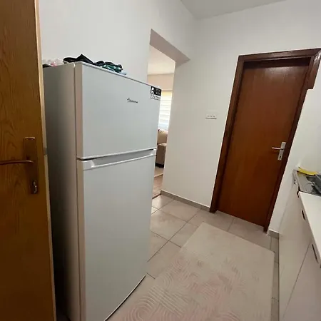 Adi Apartamento *