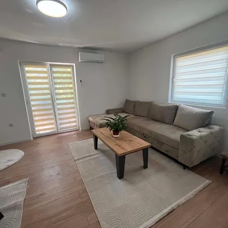 Apartamento Adi Podastrana